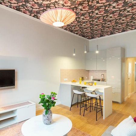 Glamorous And Brand New 2 Bedroom Краков Экстерьер фото