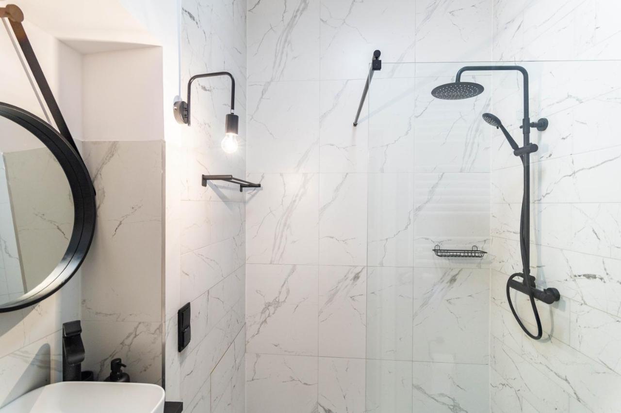 Glamorous And Brand New 2 Bedroom Краков Экстерьер фото